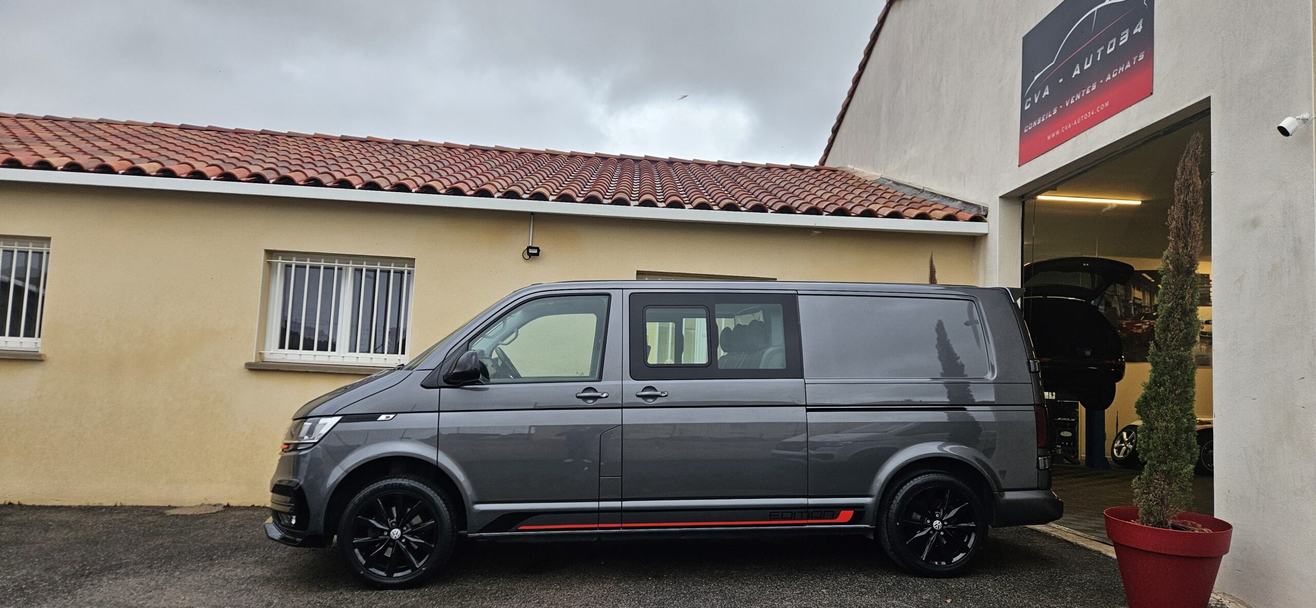 VOLKSWAGEN TRANSPORTER T6.1 PROCAB 5 PLACES L2H1 DSG 2.0L TDI 150 CH LOOK EDITION