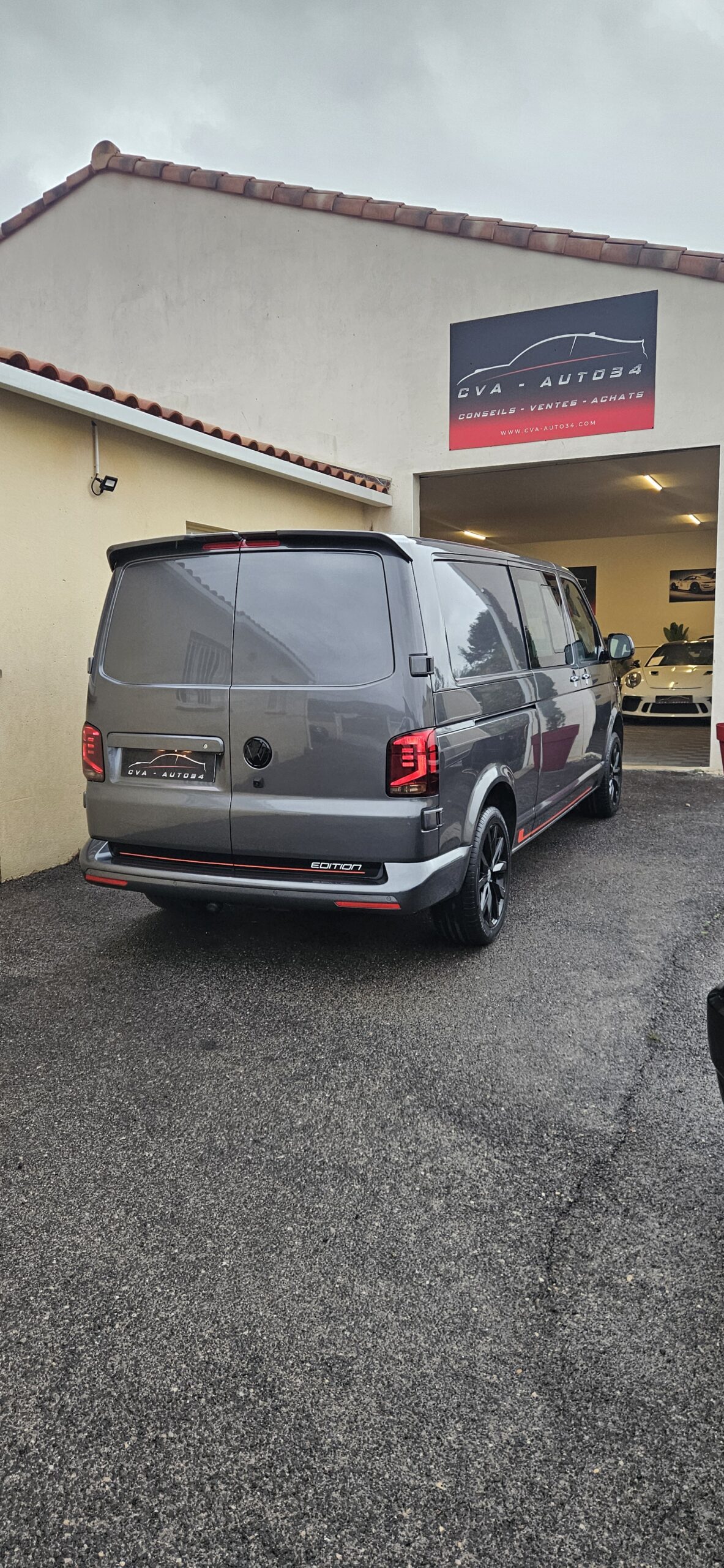 VOLKSWAGEN TRANSPORTER T6.1 PROCAB 5 PLACES L2H1 DSG 2.0L TDI 150 CH LOOK EDITION