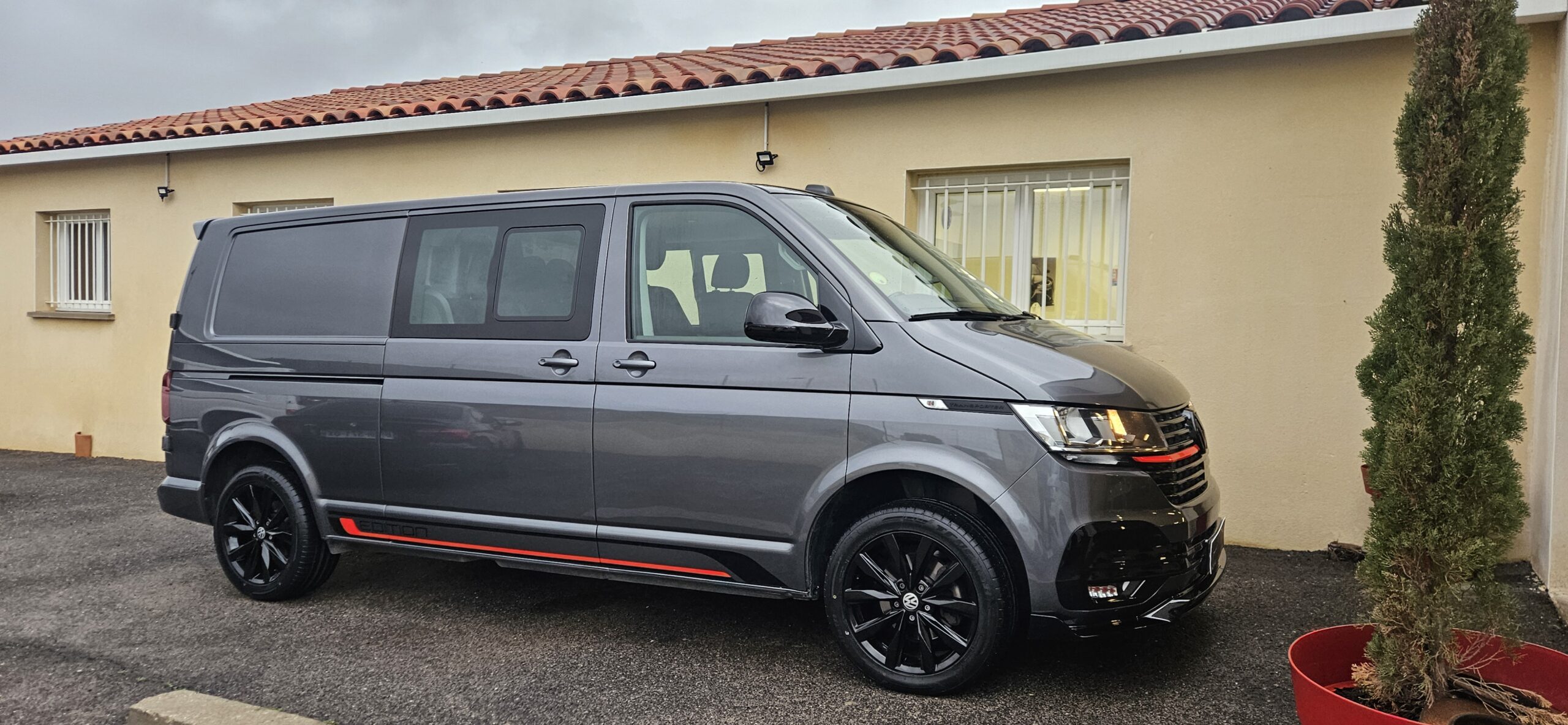 VOLKSWAGEN TRANSPORTER T6.1 PROCAB 5 PLACES L2H1 DSG 2.0L TDI 150 CH LOOK EDITION