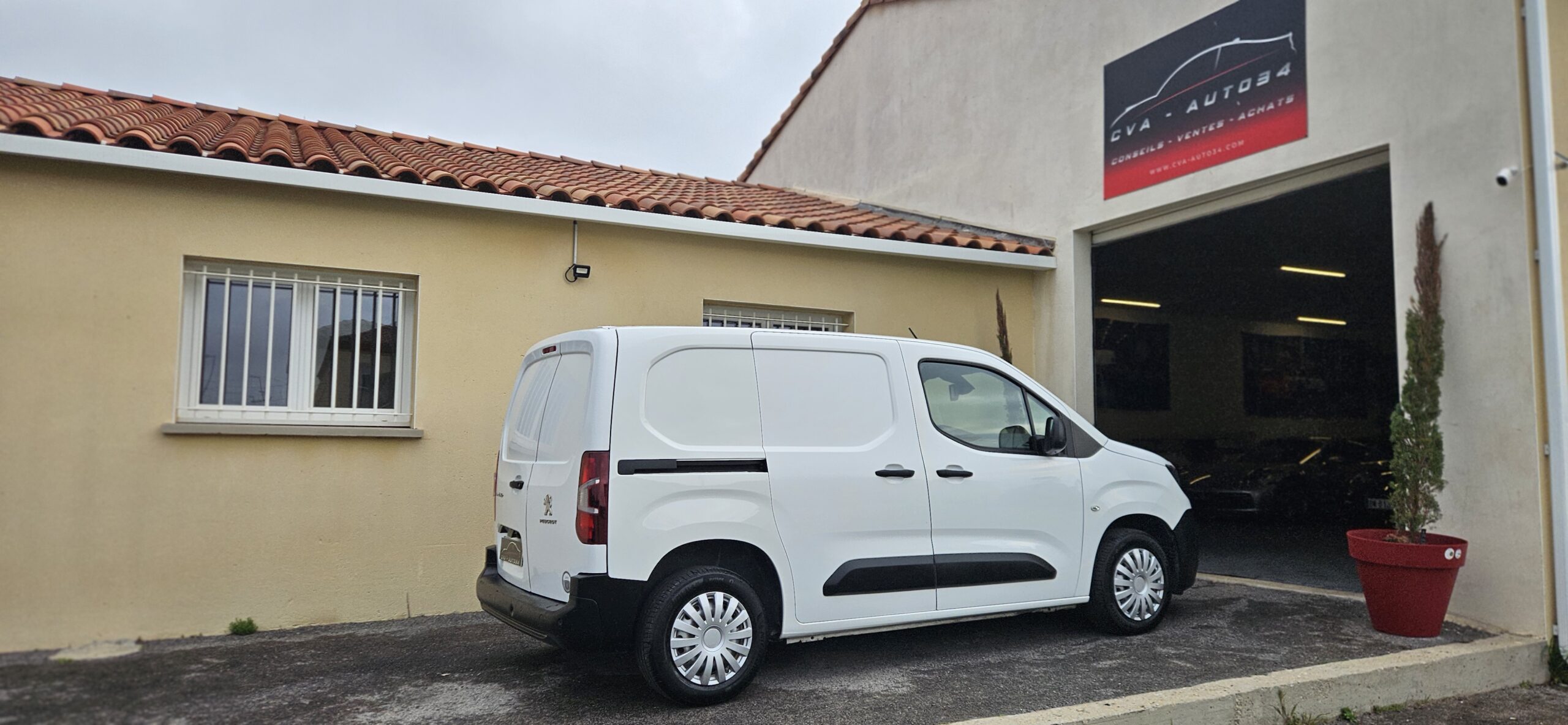 PEUGEOT PARTNER 1.6L HDI 100 PREMIUM