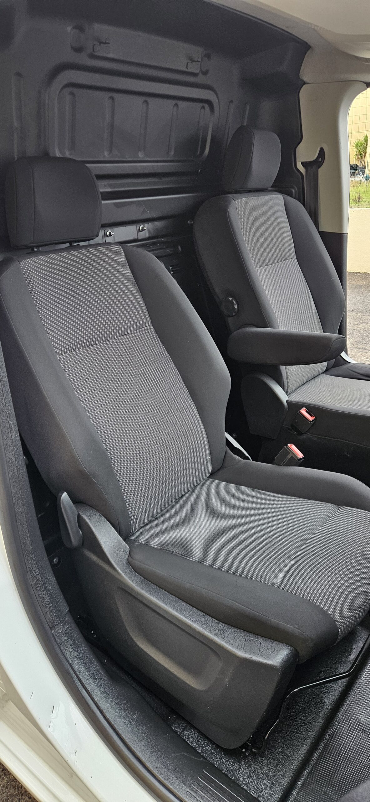 PEUGEOT PARTNER 1.6L HDI 100 PREMIUM