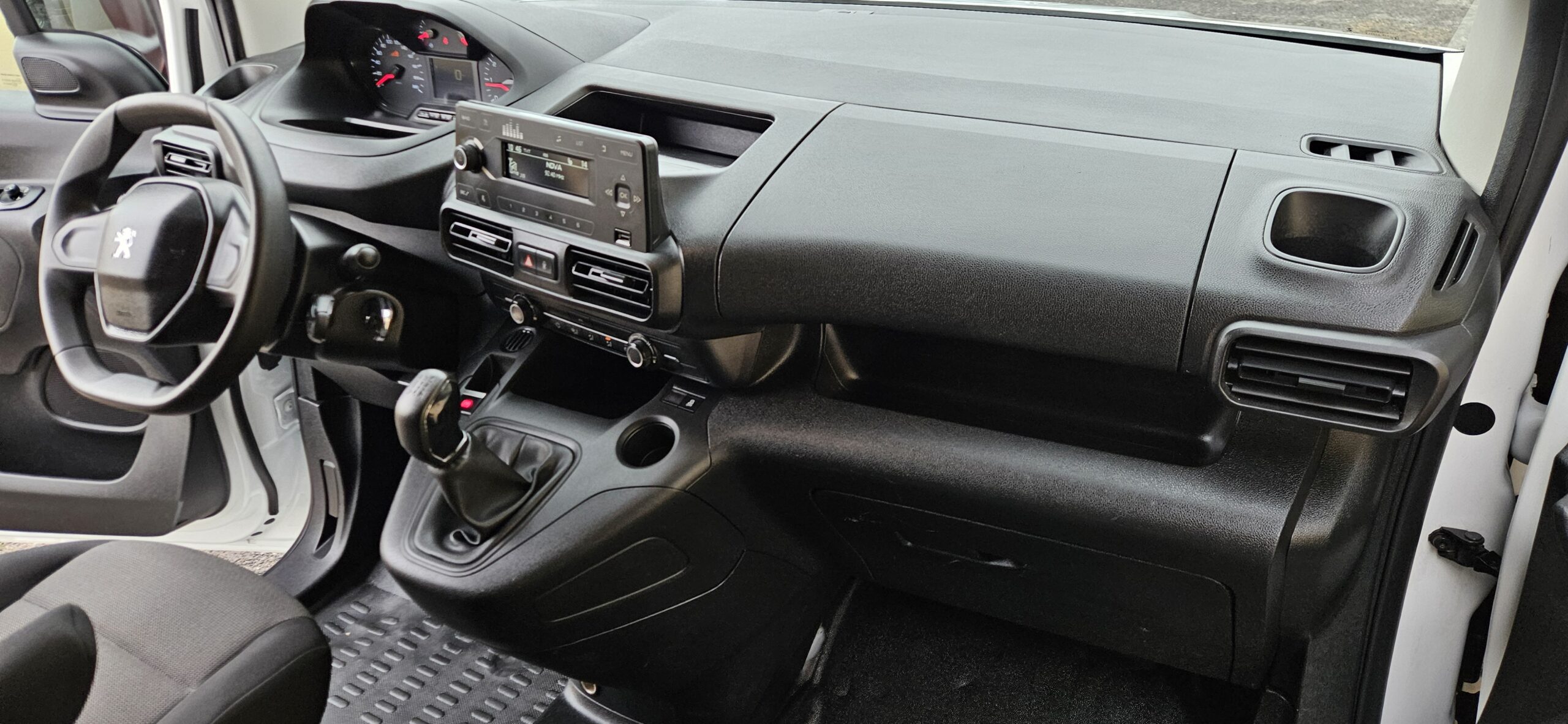 PEUGEOT PARTNER 1.6L HDI 100 PREMIUM