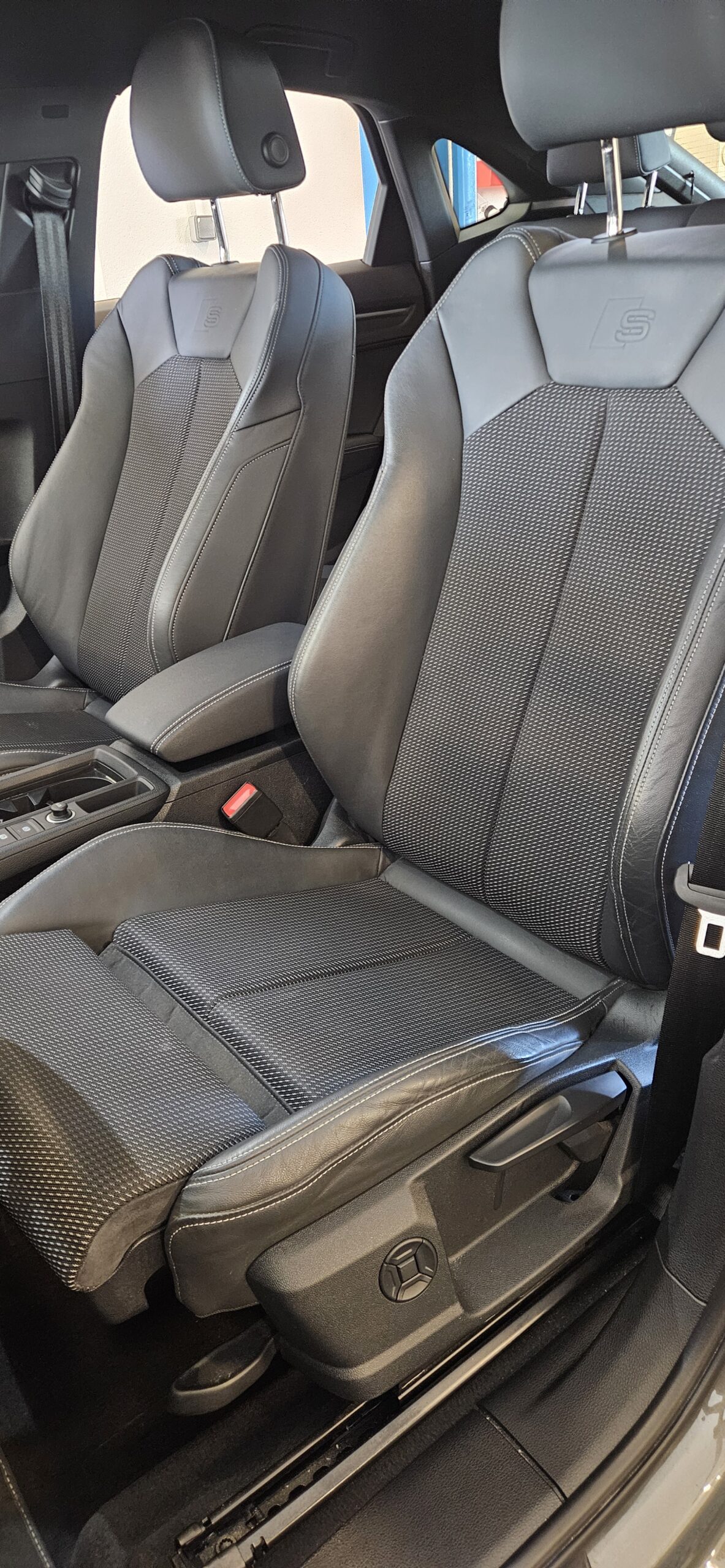 AUDI Q3 SPORTBACK 40 TDI 200 CH S-LINE S-TRONIC