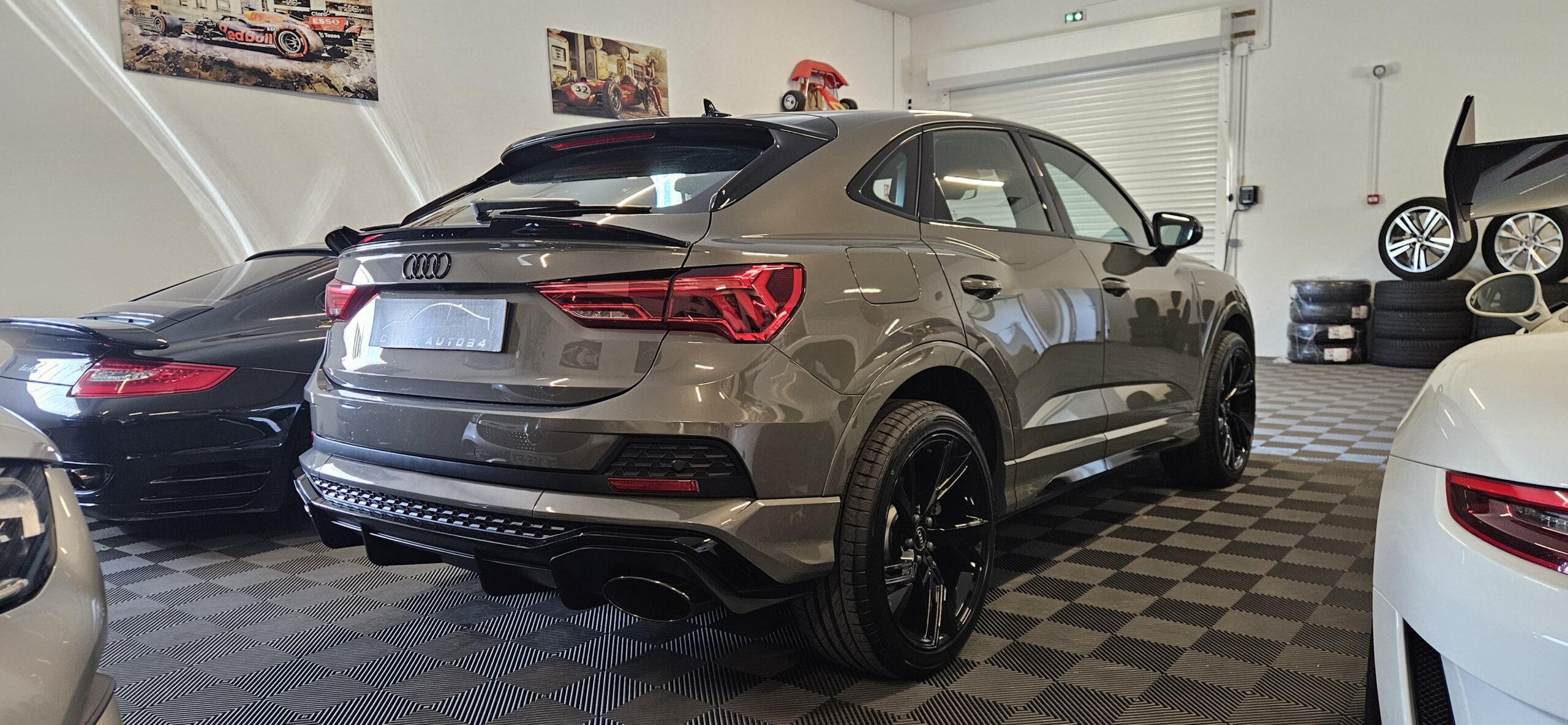 AUDI Q3 SPORTBACK 40 TDI 200 CH S-LINE S-TRONIC LOOK RSQ3