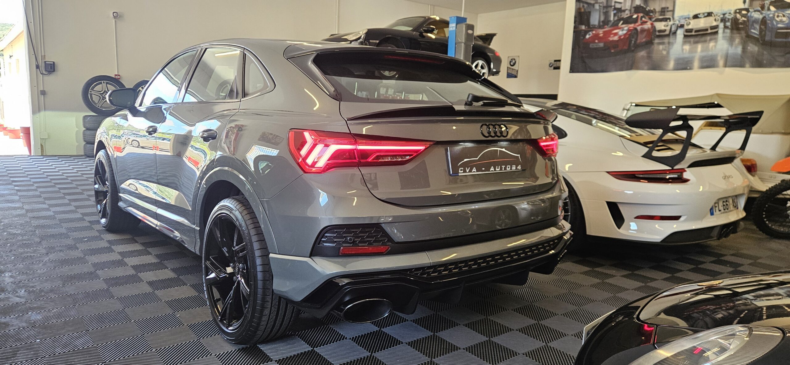 AUDI Q3 SPORTBACK 40 TDI 200 CH S-LINE S-TRONIC LOOK RSQ3