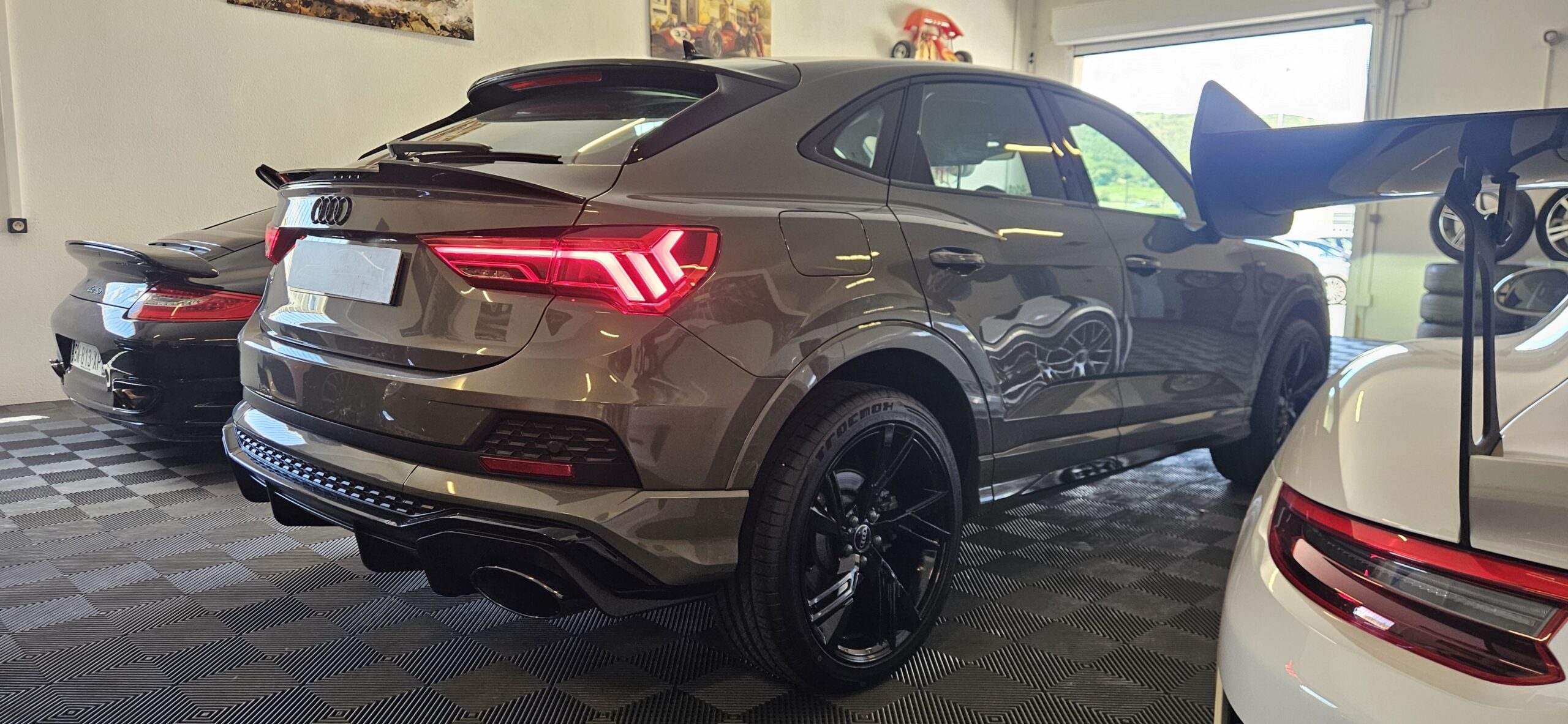 AUDI Q3 SPORTBACK 40 TDI 200 CH S-LINE S-TRONIC LOOK RSQ3