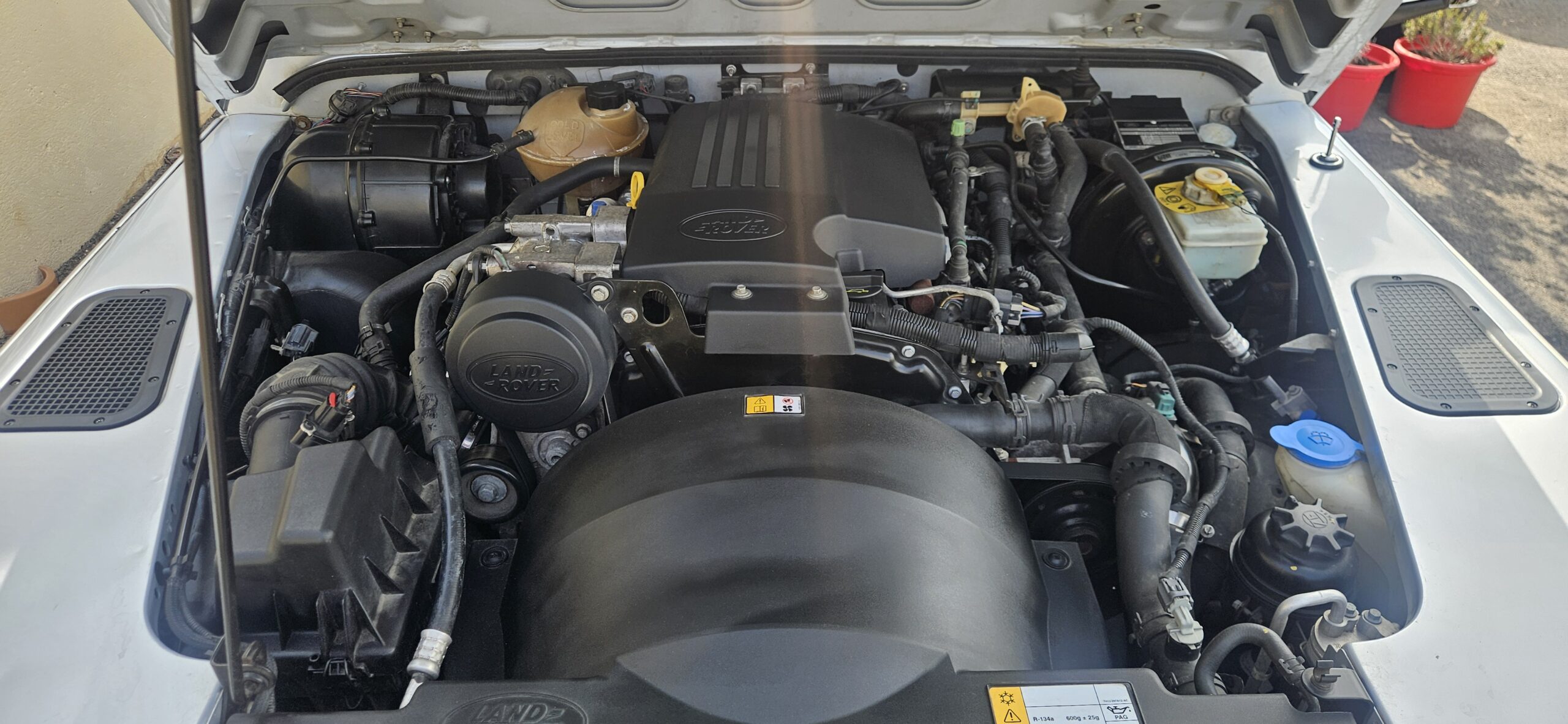 LAND ROVER DEFENDER 90 TD4 122 CH 4 PLACES