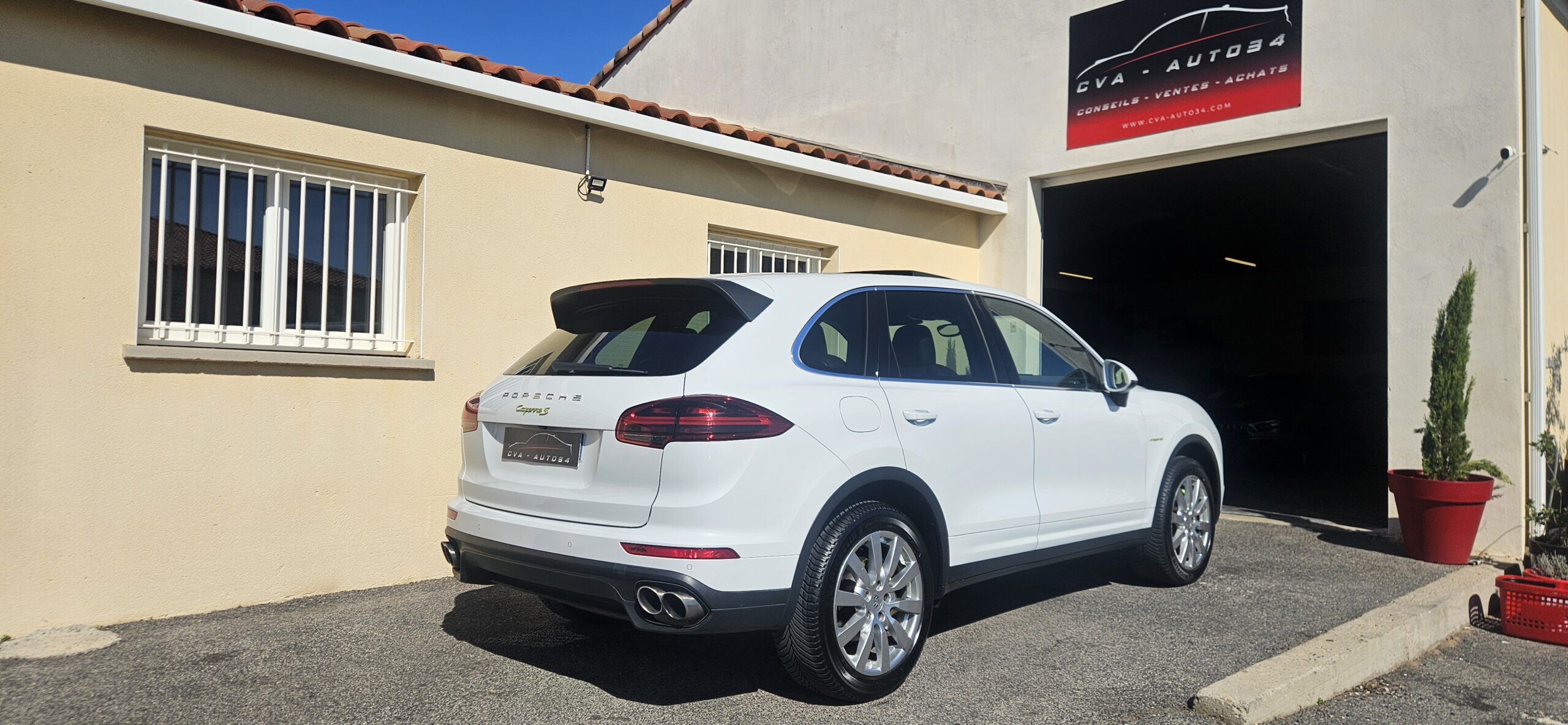 PORSCHE CAYENNE S 3.0L HYBRID 416CH