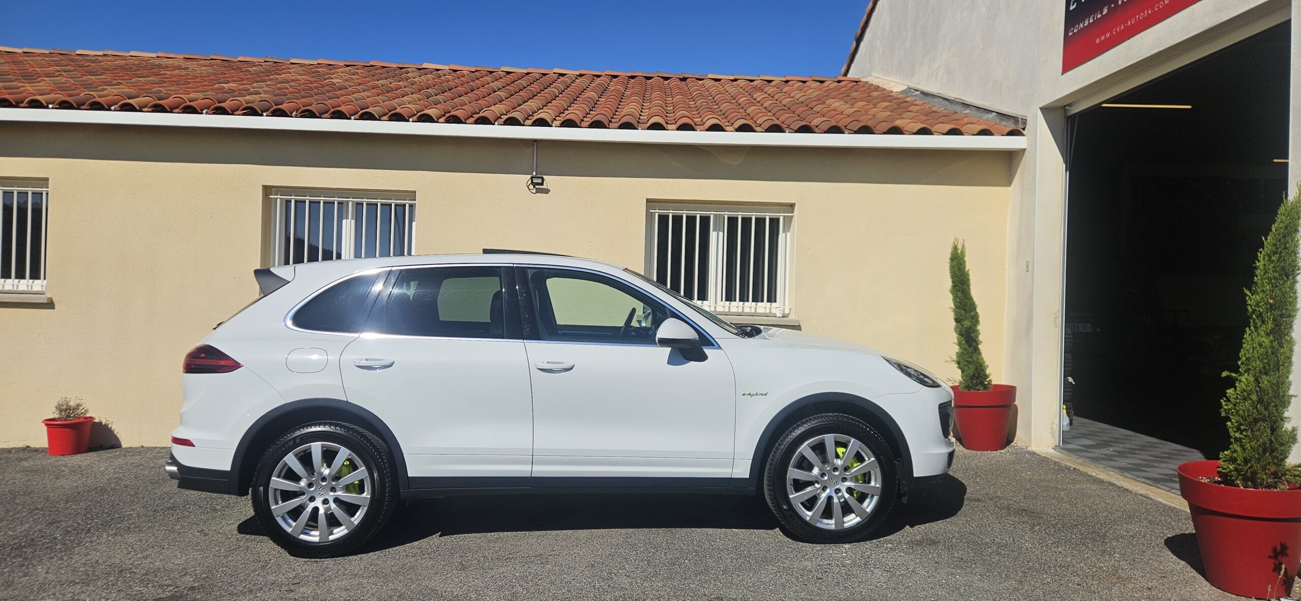 PORSCHE CAYENNE S 3.0L HYBRID 416CH