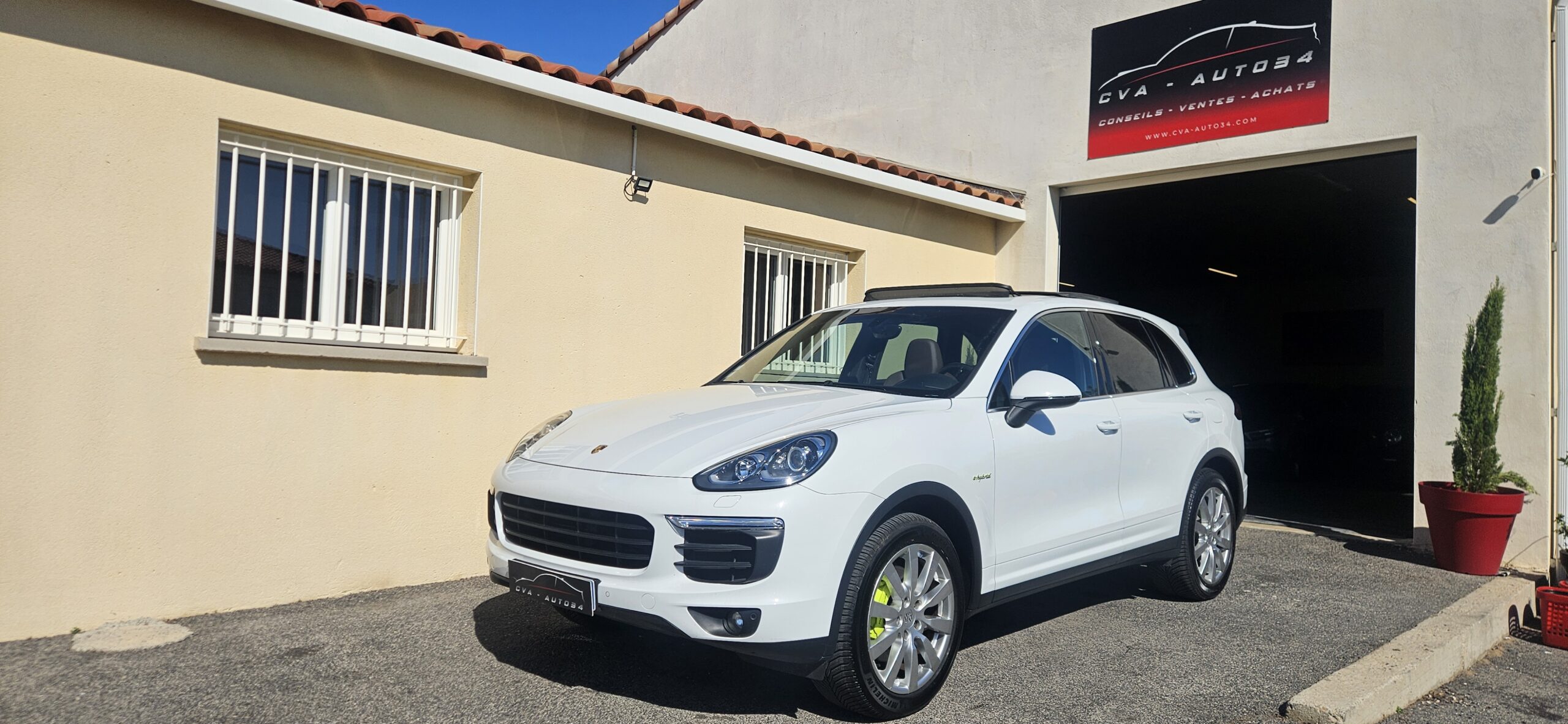 PORSCHE CAYENNE S 3.0L HYBRID 416CH