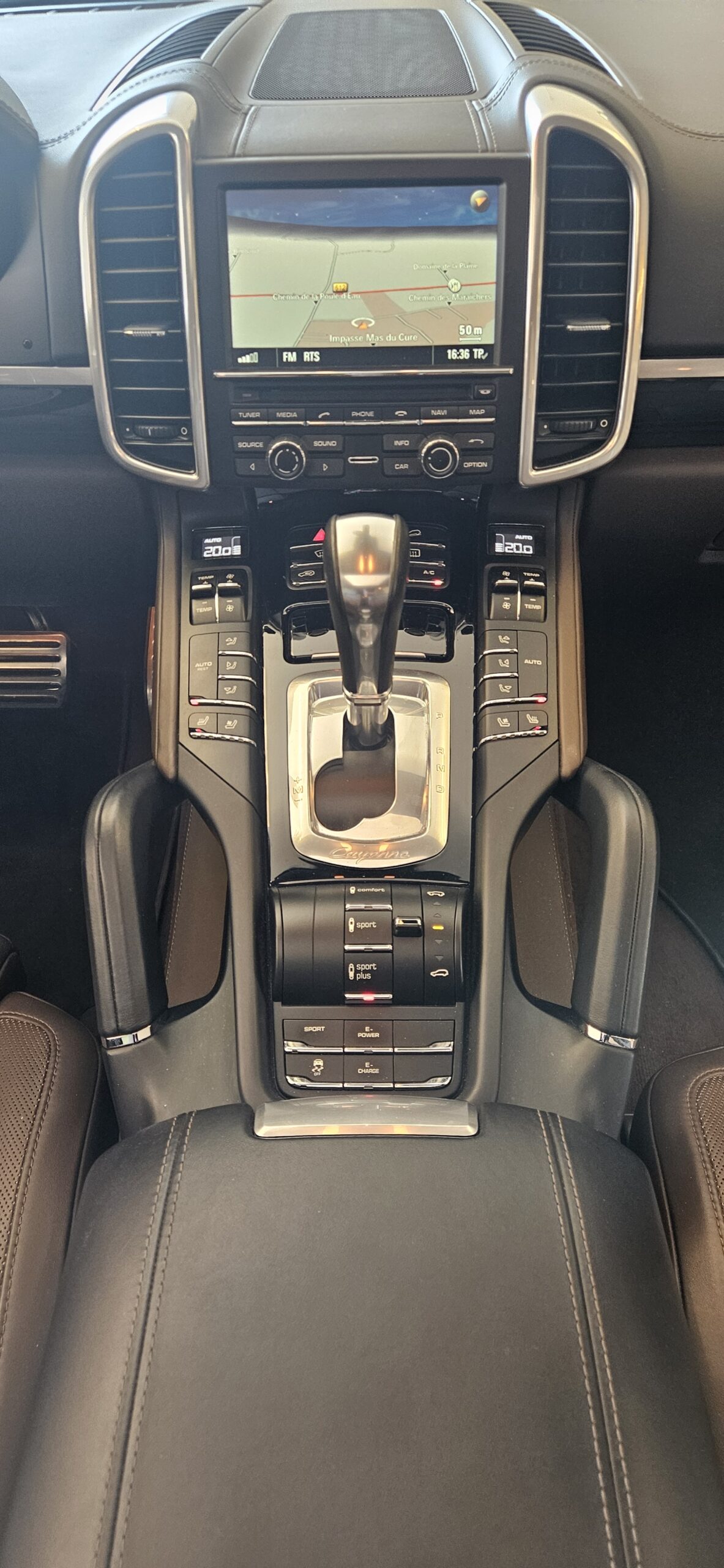 PORSCHE CAYENNE S 3.0L HYBRID 416CH