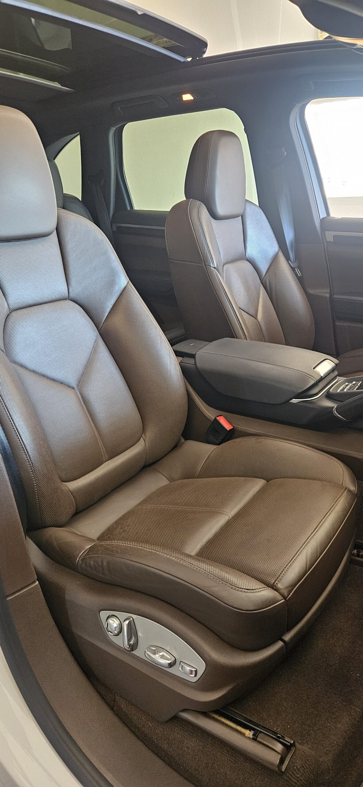 PORSCHE CAYENNE S 3.0L HYBRID 416CH