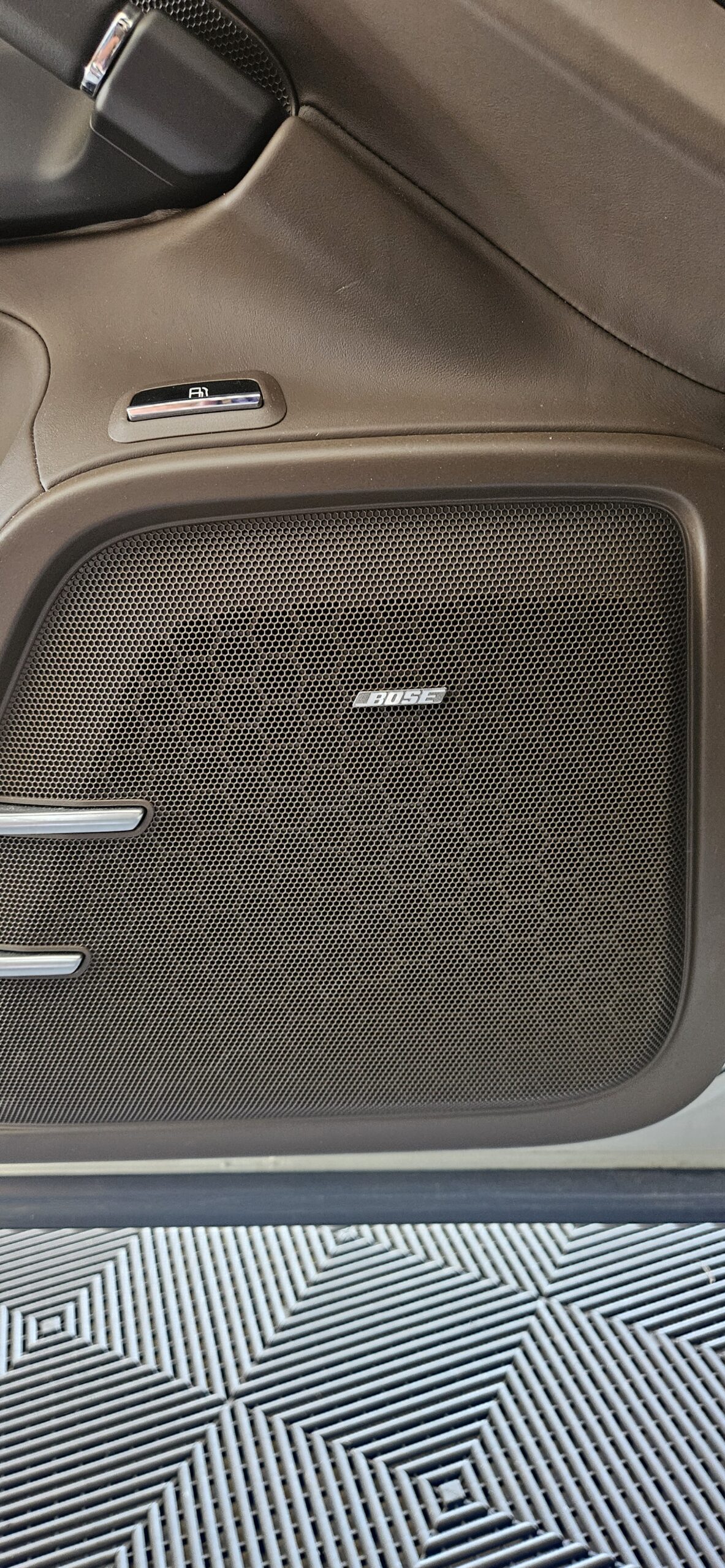 PORSCHE CAYENNE S 3.0L HYBRID 416CH