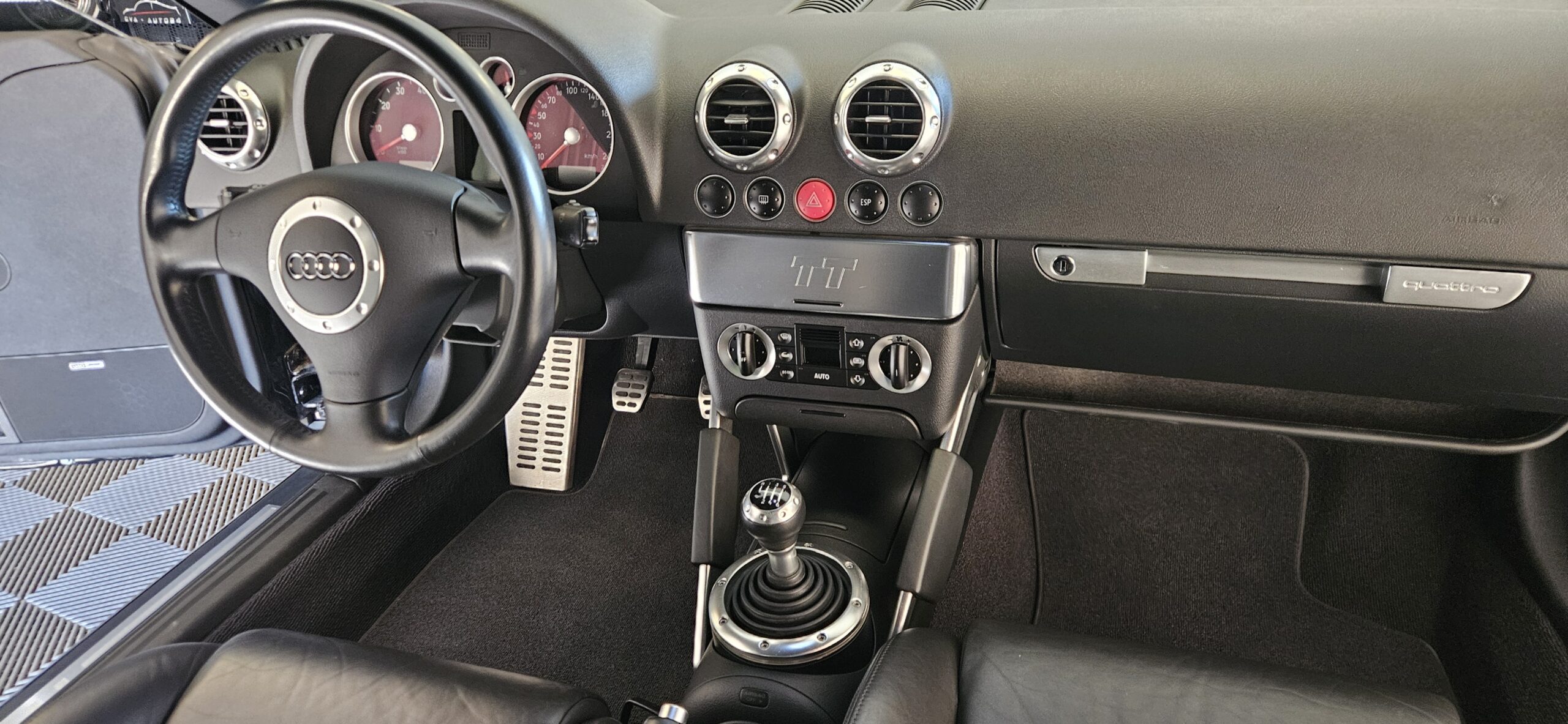 AUDI TT 3.2L V6 250 CH QUATTRO BOITE MANUELLE