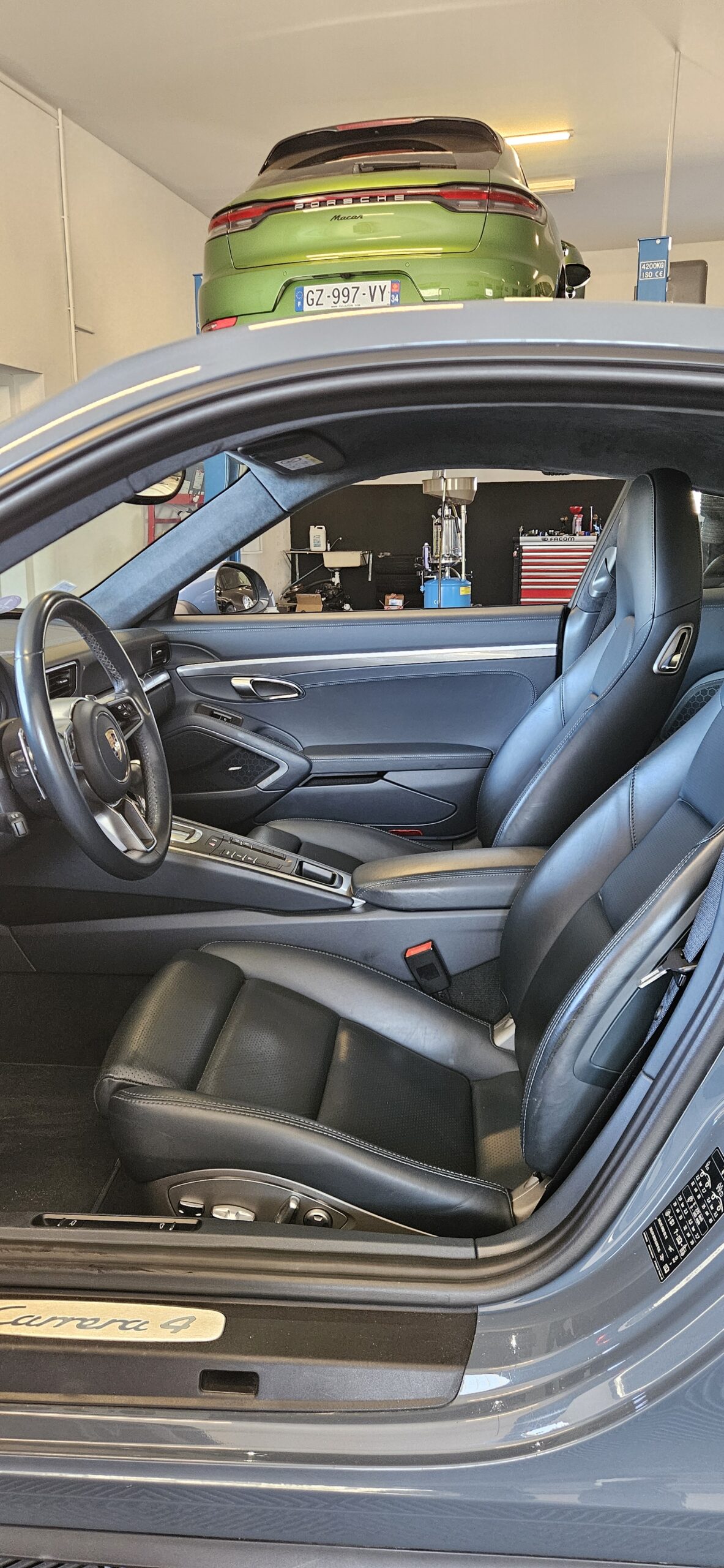 PORSCHE 991 CARRERA 4 PDK 3.0L 370CH